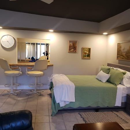 Bright & Spacious Studio Close To Clt Airport Гастония Экстерьер фото